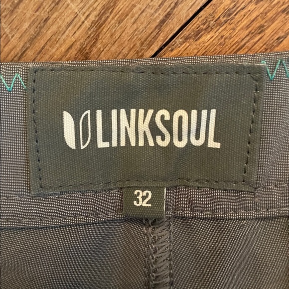 Linksoul Men's Charcoal Flat Front Shorts size 32 waist - Picture 2 of 5